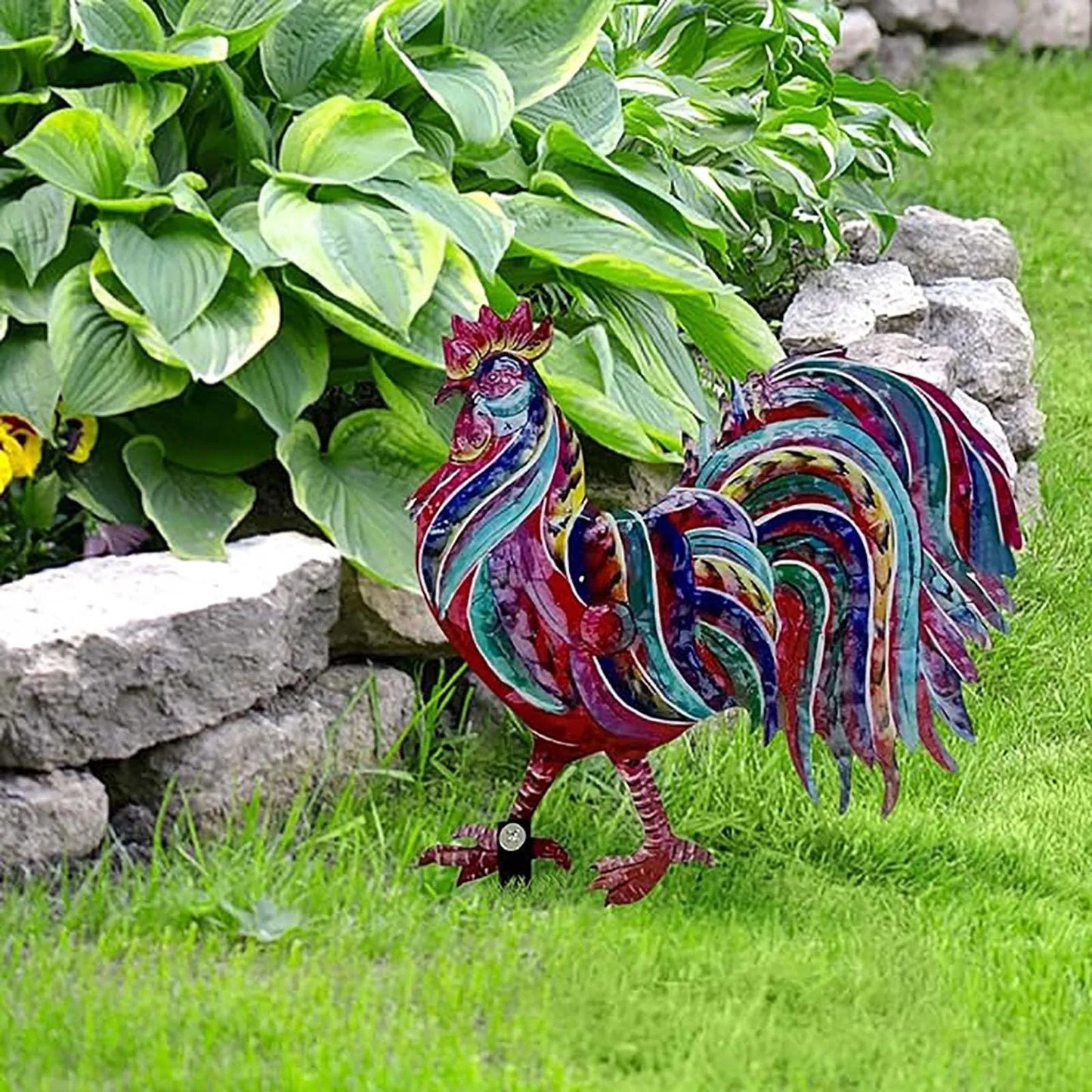 Realistic Metal Chicken Yard Sculpture